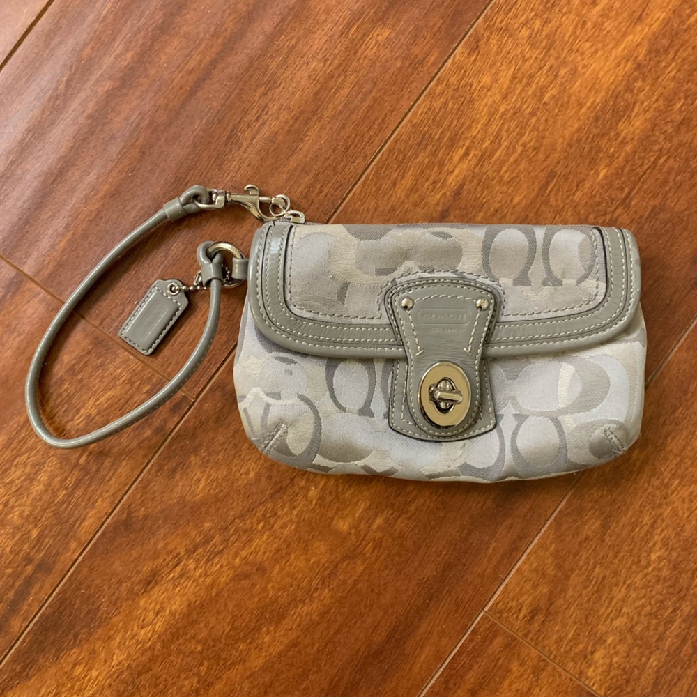 COACH wristlet wallet